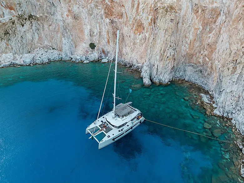 Fountaine Pajot Alegria 67 (5 cab)